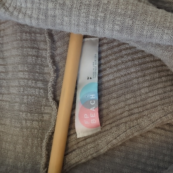 Free people Beach World Traveler Oversized Back Split Beachy Boho Gray Pullover - Picture 8 of 9